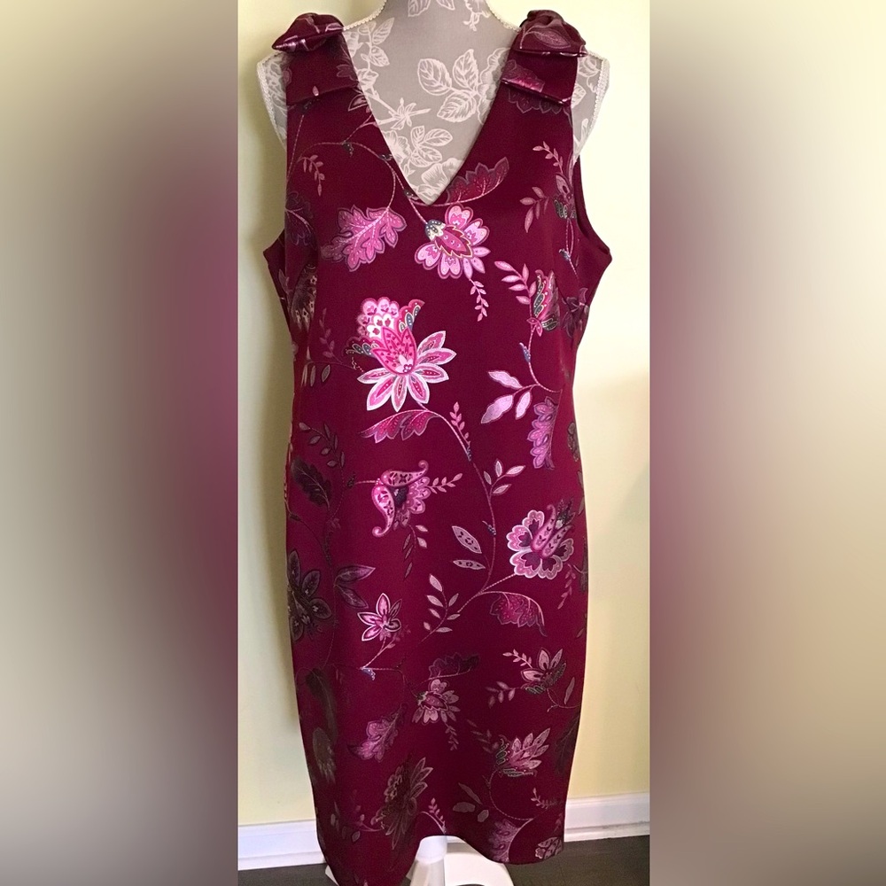Burgundy Sleeveless Print Dress